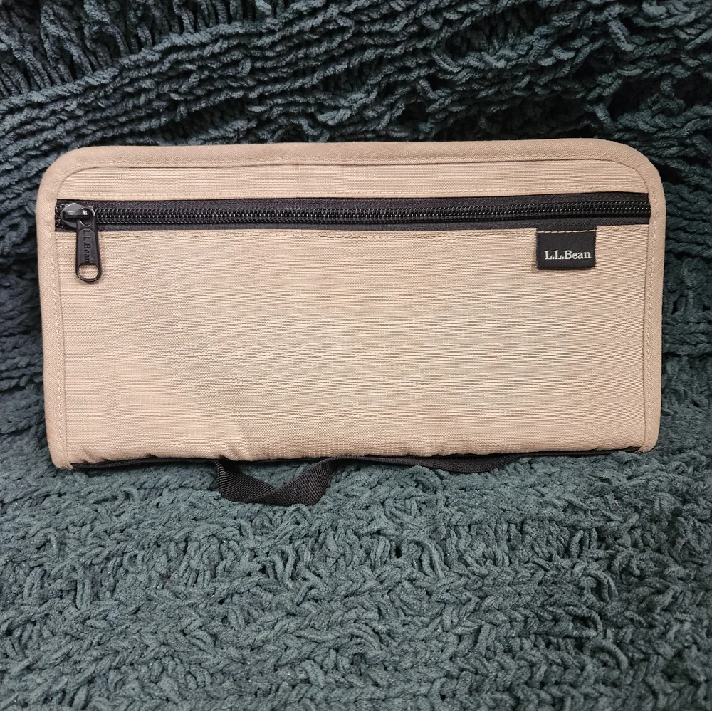 L.L.Bean RFID-Blocking Travel Orangizer